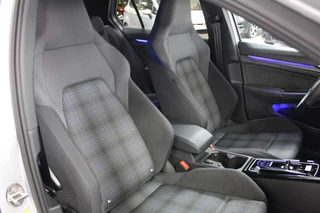 Volkswagen Golf Volkswagen Golf 1.4 eHybrid GTE 245PK IQ Light Panoramadak - afbeelding nr 34