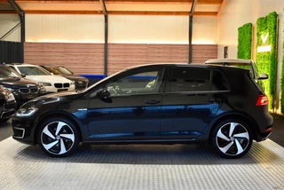 Volkswagen e-Golf Volkswagen E-Golf - 35,8kwh - Leer - Keyless Entry - Stoelverwarming - Warmtepomp - Adaptive Cruise Control - LED Achterlichten - - afbeelding nr 31