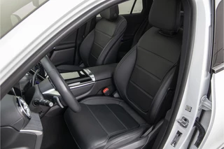Mercedes-Benz GLC Mercedes-Benz GLC 300e 4MATIC AMG Premium Plus, Pano, Massage, Burmester, Head-Up, Nightpakket - afbeelding nr 15