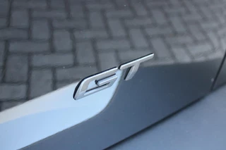 Peugeot 2008 Peugeot 2008 1.2 130PK AUTOMAAT GT PACK | ELEKTRISCH BEDIENBARE BESTUURDERSSTOEL | NAVIGATIE | FULL LED KOPLAMPEN | DRAADLOZE APPLE CARPLAY/ANDROID AUTO | ADAPTIVE CRUISE CONTROL | CAMERA VOOR + ACHTER | CLIMATE CONTROL | LICHTMETALEN VELGEN 17