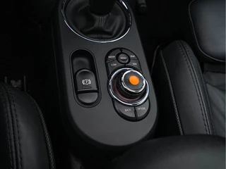 MINI Electric (INCL-BTW) Aut. *PANO | FULL-LEATHER | HEAD-UP | FULL-LED | HARMAN/KARDON-SOUND | KEYLESS | CAMERA | SPORT-SEATS | NAVI-FULLMAP | HEATED-SEATS | AMBIENT-LIGHT | DAB | DIGI-COCKPIT | 17