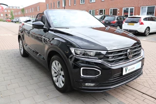 Volkswagen T-Roc Volkswagen T-Roc Cabrio 1.5 TSI R-Line Automaat. Eerste eigenaar, nieuwstaat! Trekhaak. - afbeelding nr 9
