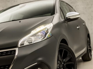 Peugeot 208 Peugeot 208 1.2 PureTech Sport (PANORAMADAK, APPLE CARPLAY, GROOT NAVI, CAMERA, CLIMATE, SPORTSTOELEN, GETINT GLAS, CRUISE, NIEUWSTAAT) - afbeelding nr 34