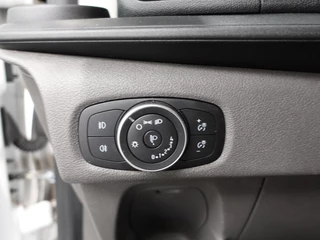 Ford Transit Custom Ford Transit Custom 131pk Automaat L1H1 Trend 2x Schuifdeur Trekhaak Cruise control Airco Euro6 3-zits - afbeelding nr 17