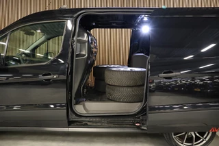 Ford Transit Connect | Stoelverwarming | Climate control | Trekhaak afneembaar | PDC V+A | DAB | Nieuwe APK | Dealer onderhouden - afbeelding nr 8