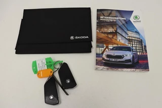 Škoda Octavia Skoda Octavia 1.4 TSI iV PHEV Style | Head-Up |  Stoelventilatie | Leder | Camera | Verwarmde achterbank | Carplay | Adaptive cruise | Full LED | Sfeerverlichting | Canton Sound - afbeelding nr 23