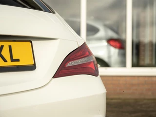 Mercedes-Benz CLA Mercedes-Benz CLA-Klasse Shooting Brake 200 AMG Aut. | Night pakket | Licht-/zichtpakket | Navi Garmin | Apple Carplay / Android auto | Stoelverwarming | LED HighPerform. | Active Park Assist | - afbeelding nr 60
