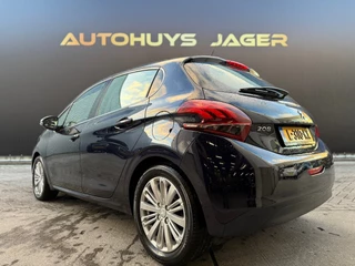 Peugeot 208 Peugeot 208 1.2 PureTech Signature - afbeelding nr 2