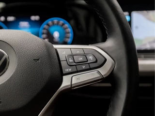 Volkswagen Golf Volkswagen Golf 1.0 TSI Sport (APPLE CARPLAY, GROOT NAVI, MEMORY SEATS, ALCANTARA, CAMERA, SPORTSTOELEN, KEYLESS, LM VELGEN, LED KOPLAMPEN, NIEUWSTAAT) - afbeelding nr 22