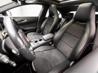 Mercedes-Benz CLA Automaat (SCHUIFDAK, APPLE CARPLAY, GROOT NAVI, LEDER/ALCANTARA, CAMERA, SPORTSTOELEN, STOELVERWARMING, KEYLESS, CRUISE, ZWART HEMEL, NIEUWSTAAT) - afbeelding nr 13