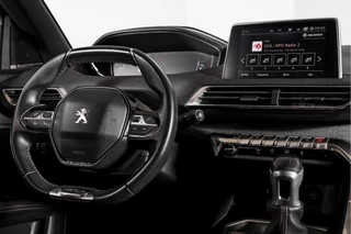 Peugeot 3008 Peugeot 3008 1.2 PureTech 130 PK GT Line | S/K-Panodak | Dig. Cockpit | Cruise | PDC | Camera | NAV | ECC | Elek. Klep | DAB | LM 19