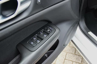 Volvo V60 ➡️ Volvo V60 2.0 D3 Momentum | 1e eigenaar | inc BTW | Led | Camera | DAB | Navi | Cruise-control | Stuurverwarming | Stoelverwarming | PDC | 150 pk | - afbeelding nr 33