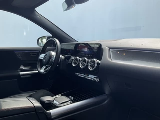 Mercedes-Benz GLA Mercedes-Benz GLA 250 e AMG-Line PHEV Carplay Cam Sfeerverl Led Voorklimatisering Uitstraling! - afbeelding nr 31