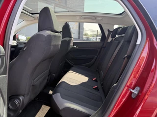 Peugeot 308 Peugeot 308 SW 1.2 PureTech Style 1e Eigenaar,Pano,Navi,131pk,Trekhaak,6 Bak,Clima,Cruise,Pdc,Lm Velgen,Dealer Onderhouden,Apk tot 11-2025 - afbeelding nr 8