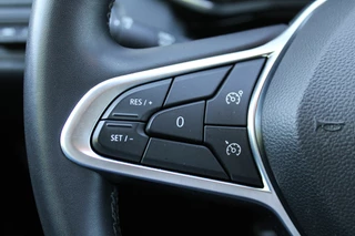 Renault Clio Renault Clio 1.6 E-Tech Hybrid 140 Zen Airco|Cruise|Navi|Audio - afbeelding nr 22