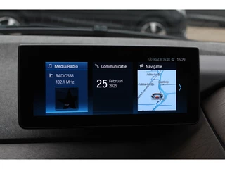 BMW i3 BMW i3 S iPerformance 94Ah 33 kWh / Full option! / Panoramadak / Camera / Keyless / 20'' / Warmtepomp / Harman Kardon / Apple CarPlay / DAB / Getint glas / Stoelverwarming / ACC - afbeelding nr 13