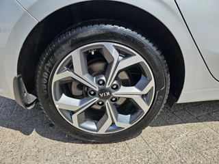 Kia Ceed Kia Ceed 1.4 T-GDi AUTOMAAT! Camera! Apk 1-2027! Zondag OPEN! - afbeelding nr 12