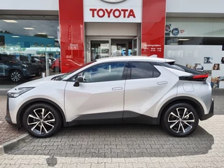 Toyota C-HR Toyota C-HR 1.8 Hybrid 140 Dynamic | Sensoren v/a | Keyless Entry | Stoelver - afbeelding nr 3