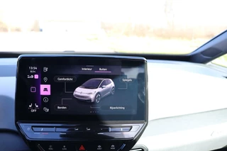 Volkswagen ID.3 Volkswagen ID.3 First Plus 58 kWh 3 fase adaptive cruise lane asist carplay stoel+stuur verwarming sfeerverlichting camera regensensor - afbeelding nr 24