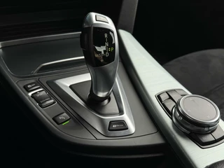 BMW 3 Serie BMW 3-serie 330e M Sport NL AUTO*HARMAN KARDON*CARPLAY*PDC*LED - afbeelding nr 16