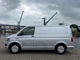 Volkswagen Transporter Volkswagen Transporter 2.0 TDI 102pk L1H1 Highline Trekhaak/Navi/Cruise/Bluetooth/Parkeersensoren - afbeelding nr 3