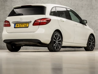 Mercedes-Benz B-Klasse Automaat (SCHERM, STOELVERWARMING, GETINT GLAS, SPORTSTOELEN, CRUISE, NIEUWE APK, LED KOPLAMPEN, NIEUWSTAAT) - afbeelding nr 5