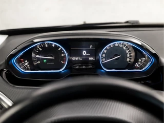 Peugeot 2008 Automaat (APPLE CARPLAY, NAVIGATIE, CLIMATE, LEDER, CRUISE, SPORTSTOELEN, PARKEERSENSOREN, CRUISE, NIEUWE APK, NIEUWSTAAT) - afbeelding nr 21