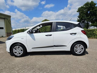 Hyundai i10 Hyundai i10 1.0 i-Drive 5drs! Apk 01-2027! NAP! Zondag OPEN! - afbeelding nr 7