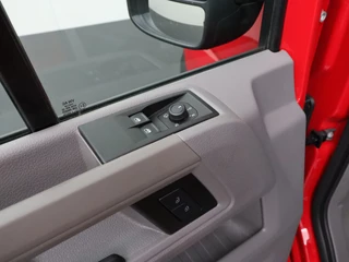 Volkswagen Crafter Volkswagen Crafter 2.0TDI 177PK DSG Automaat L3H3 | Navigatie | Camera | Airco | 3000Kg Trekhaak - afbeelding nr 8