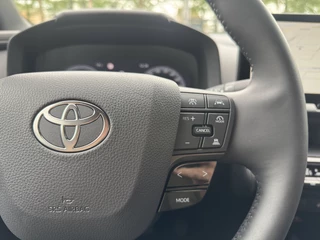 Toyota C-HR Dodenhoekdetectie, Navigatie, Parkeersensoren V + A , All-in Rijklaarprijs - afbeelding nr 27