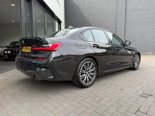 BMW 3 Serie BMW 3 Serie 320i M-Sport,1e Eig,Half Leer,LED,Carplay,Dealer OH,Lane Ass., - afbeelding nr 25