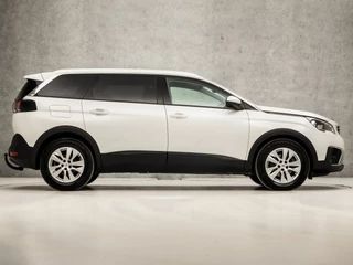 Peugeot 5008 Automaat (APPLE CARPLAY, GROOT NAVI, LEDER, STOELVERWARMING, SPORTSTOELEN, GETINT GLAS, TREKHAAK, CRUISE, LANE ASSIST, NIEUWE APK, NIEUWSTAAT) - afbeelding nr 4