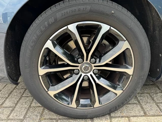 Volvo V60 Volvo V60 2.0 B3 Autom.Momentum Advantage + Camera + Stuurverw. + Lmv 10/2021! - afbeelding nr 7