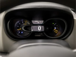 Renault Trafic (NAVIGATIE, AIRCO, IMPERIAAL, PARKEERSENSOREN, TREKHAAK, ELEK RAMEN, CRUISE, BLUETOOTH, NIEUWE APK, NIEUWSTAAT) - afbeelding nr 17