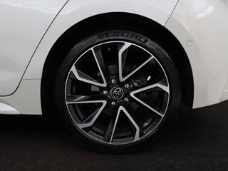 Toyota Corolla Toyota Corolla 2.0 Hybrid GR-Sport | Stoel & stuurverwarming | Camera | Adaptive cruise | Sportstoelen | Park Assist | Half leder | Full LED | Keyless - afbeelding nr 29