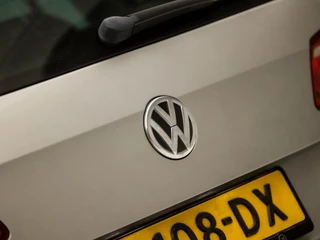 Volkswagen Golf Sportsvan Automaat (NAVIGATIE, CLIMATE, STOELVERWARMING, ADAPTIVE CRUISE, SPORTSTOELEN, PARKEERSENSOREN, GETINT GLAS, LM VELGEN, NIEUWE APK, NIEUWSTAAT) - afbeelding nr 26