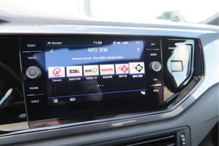 Volkswagen Polo Pano dak,Led, Adaptive cruise , Navigatie via Carplay, Buitenspiegels inklapbaar, etc. prijs rijklaar. - afbeelding nr 36
