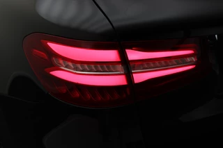 Mercedes-Benz GLC Mercedes-Benz GLC 350e 4MATIC Premium Plus AMG Leer, Head-up, Camera, Cruise, Navigatie, Bluetooth, 20'' - afbeelding nr 24