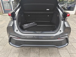 Toyota C-HR Toyota C-HR 2.0 PHEV 220 Dynamic - afbeelding nr 7