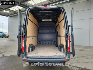 Mercedes-Benz Sprinter Mercedes Sprinter 317 CDI Automaat 3,5t Trekhaak L2H2 170PK Airco Camera MBUX Euro6 L2 12m3 Airco Trekhaak - afbeelding nr 3