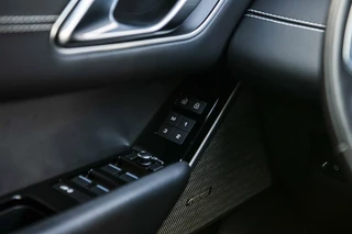 Land Rover Range Rover Velar Land Rover Range Rover Velar 2.0 P400e SE Hybride | Panodak | Massage | Meridian 3D | Trekhaak | 20 inch | - afbeelding nr 48