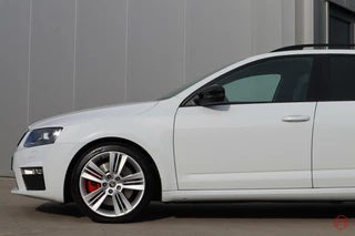 Škoda Octavia Skoda Octavia Combi 2.0 TSI RS DSG 220 PK / 1e eig / Stoelverwarming / Cruise / Xenon - afbeelding nr 5
