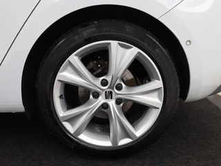 SEAT Leon SEAT Leon 1.5 eTSI FR Intens | Stoel & stuurverwarming |  Trekhaak | Adaptive cruise | Navigatie | Parkeerhulp | Full LED - afbeelding nr 25