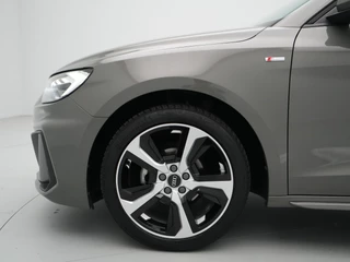 Audi A1 Sportback Audi A1 Sportback 25 TFSI 95pk S-tronic S-line 17
