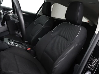 Ford Focus Ford Focus 1.0 EcoBoost Titanium X Business | Automaat |  Stoel & Stuurverwarming | Camera | Trekhaak | Adaptive cruise | LED - afbeelding nr 5