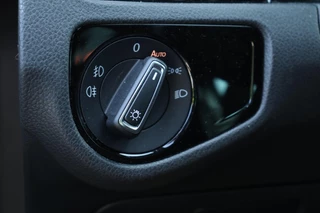 Volkswagen Golf Volkswagen Golf 7.5 GTI Performance / Vol Opties! / 245PK! / DSG / ACC / Pano / DynAudio / Virtual Cockpit / Navi / 19