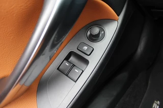 Fiat 124 Spider | Leder | Cruise control | Bose | Camera | Weinig KM! - afbeelding nr 25