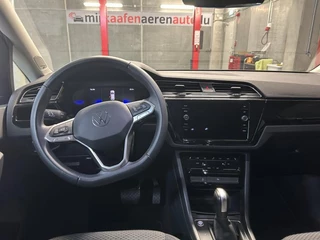 Volkswagen Touran Volkswagen Touran 1.5 TSI HIGHLINE 7P AUTOMAAT Adaptive Cruise | Virtual Cockpit | Camera - afbeelding nr 15
