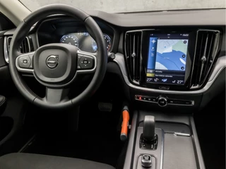 Volvo V60 Volvo V60 2.0 B3 Momentum Advantage 177Pk Automaat (APPLE CARPLAY, GROOT NAVI, ADAPTIVE CRUISE, STUUR/STOELVERWARMING, SPORTSTOELEN, PARKEERSENSOREN, NIEUWE APK, NIEUWSTAAT) - afbeelding nr 7