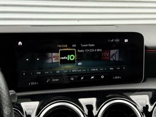 Mercedes-Benz A-Klasse Mercedes-Benz A-klasse 200 AMG Panoramadak Camera LED DAB Widescreen Apple CarPlay/Android Auto Night Pakket Stoelverwarming - afbeelding nr 18